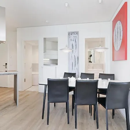 Apartment 3 Bedroom Stunning In Travemuende *