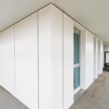 Apartment 3 Bedroom Stunning In Travemuende *
