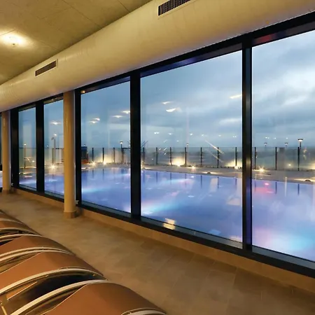 Apartment 3 Bedroom Stunning In Travemuende